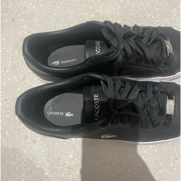 Souliers en cuire noir LACOSTE taille 8.5 - Picture 4 of 4